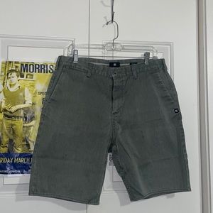 Mens DC Khaki green skate shorts